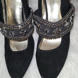 Mark. S. 10 Black Faux Suede Pumps Jeweled Tops